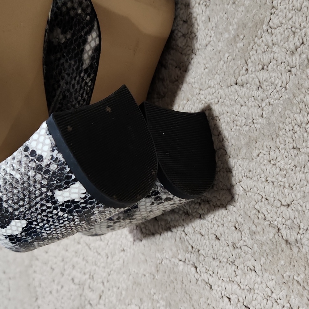 Marc Fisher - Picture 6 of 6